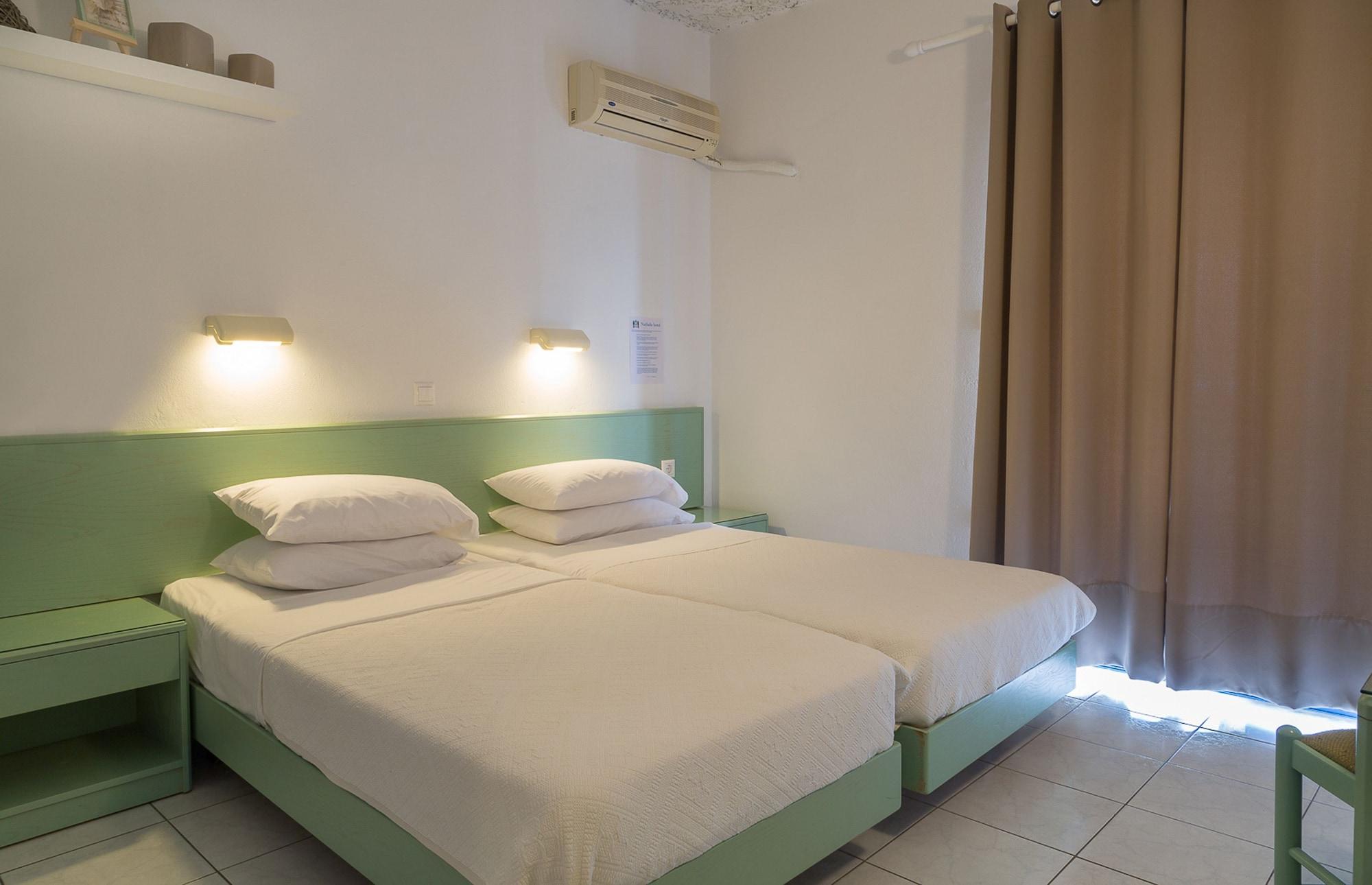 איקסיה Hotel Nathalie מראה חיצוני תמונה
