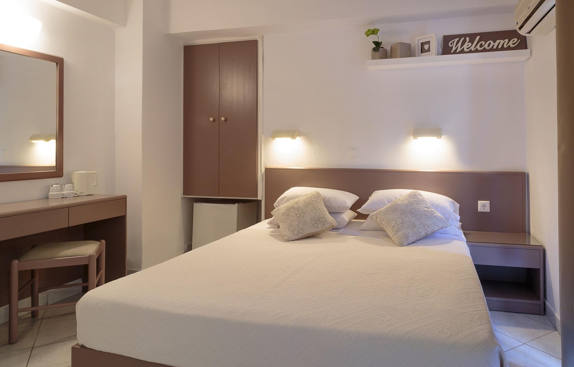 איקסיה Hotel Nathalie מראה חיצוני תמונה