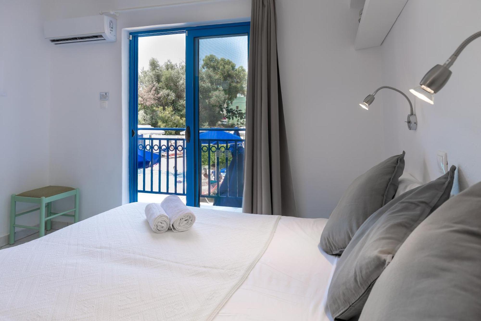 איקסיה Hotel Nathalie מראה חיצוני תמונה