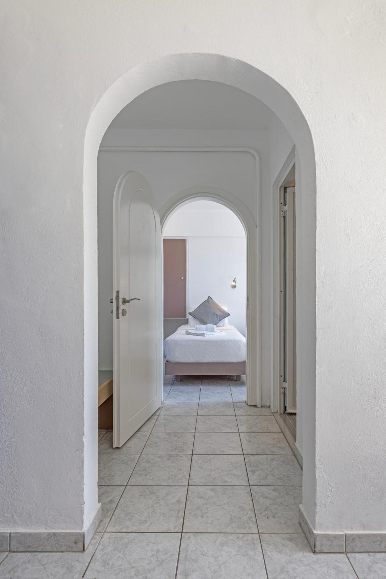 איקסיה Hotel Nathalie מראה חיצוני תמונה