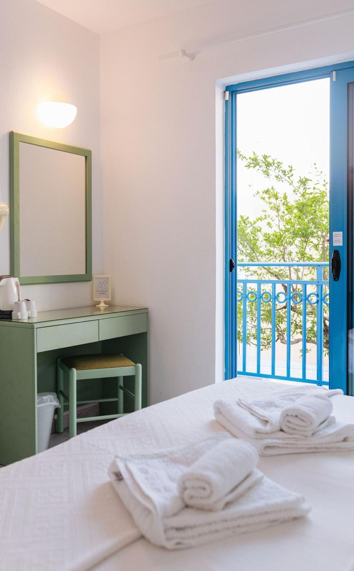 איקסיה Hotel Nathalie מראה חיצוני תמונה