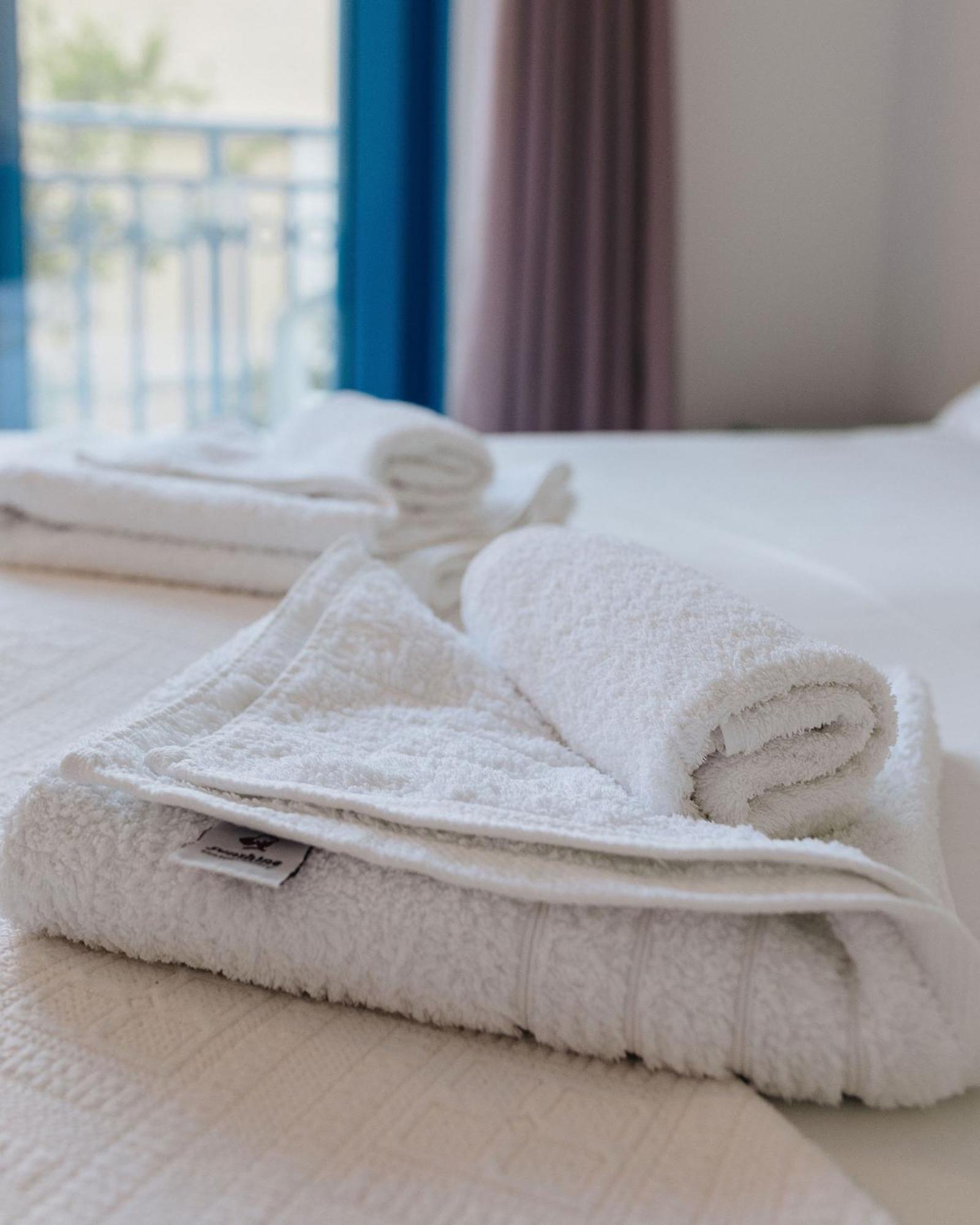 איקסיה Hotel Nathalie מראה חיצוני תמונה