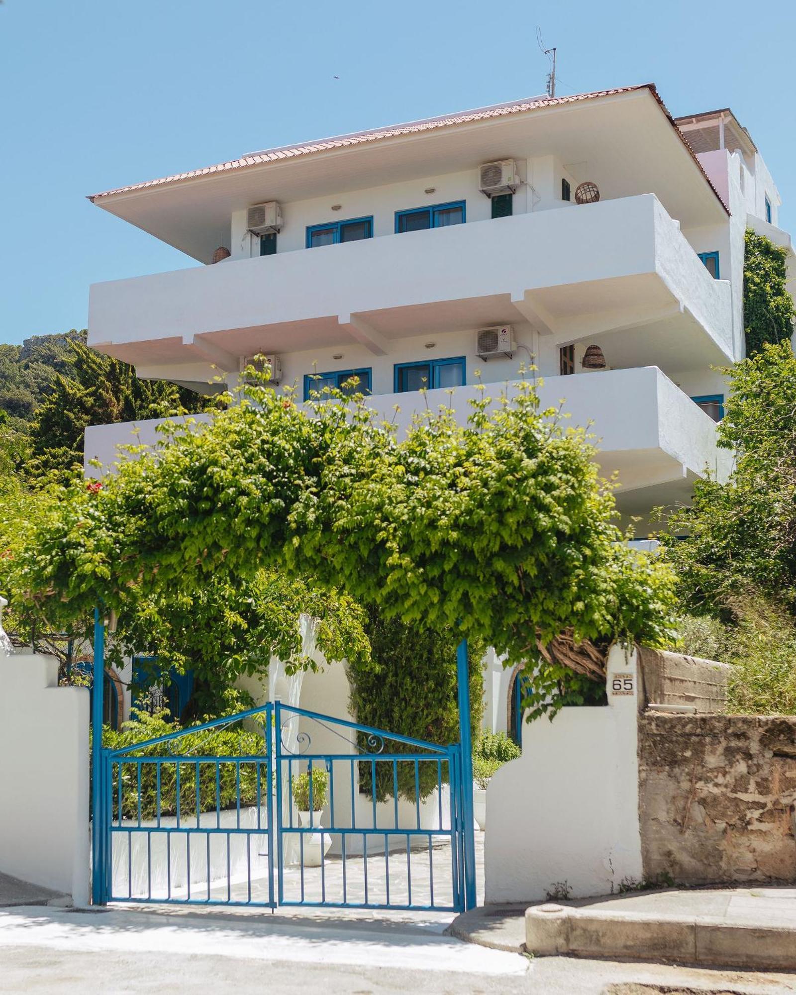 איקסיה Hotel Nathalie מראה חיצוני תמונה