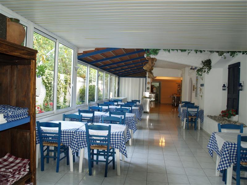 איקסיה Hotel Nathalie מראה חיצוני תמונה