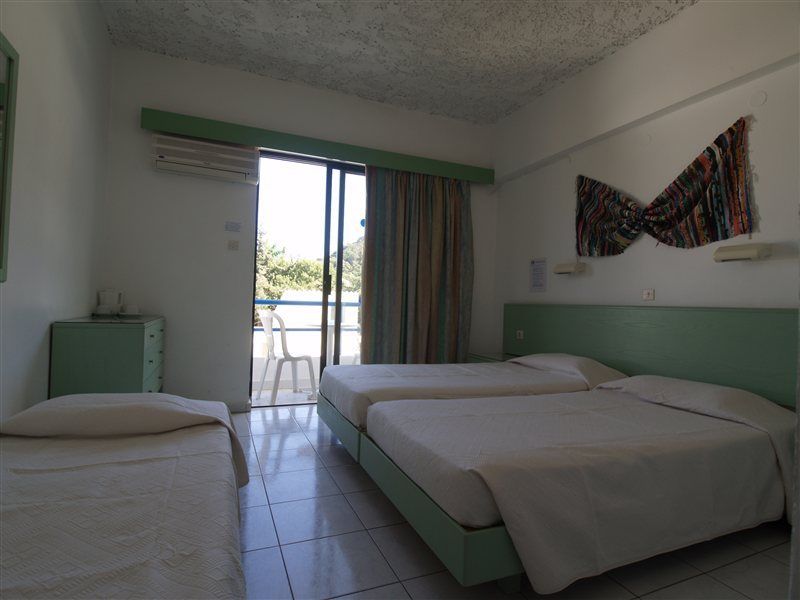 איקסיה Hotel Nathalie מראה חיצוני תמונה